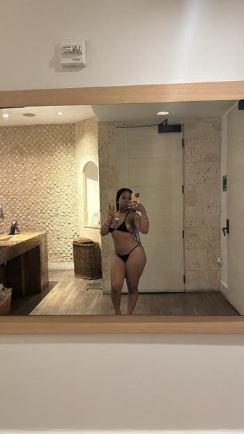 Bubu, 25  female escort, Virginia Beach