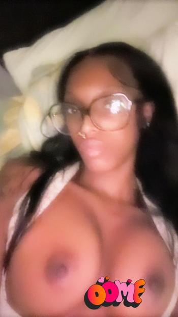 Yasira , 22  female escort, Virginia Beach