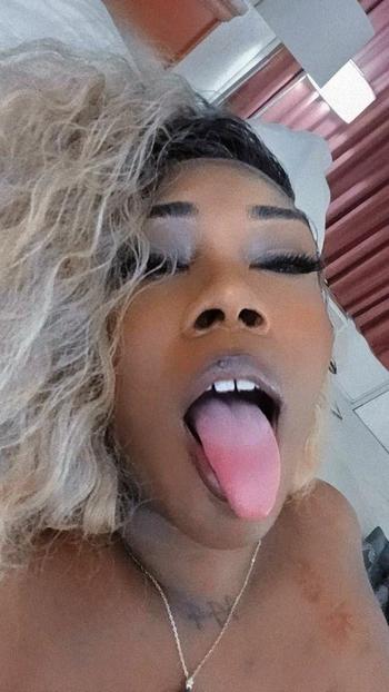 Mahogany , 29  female escort, Virginia Beach