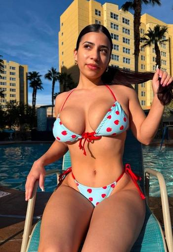 571-698-4425, 24  female escort, Virginia Beach