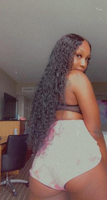 4154978950, female escort, Virginia Beach
